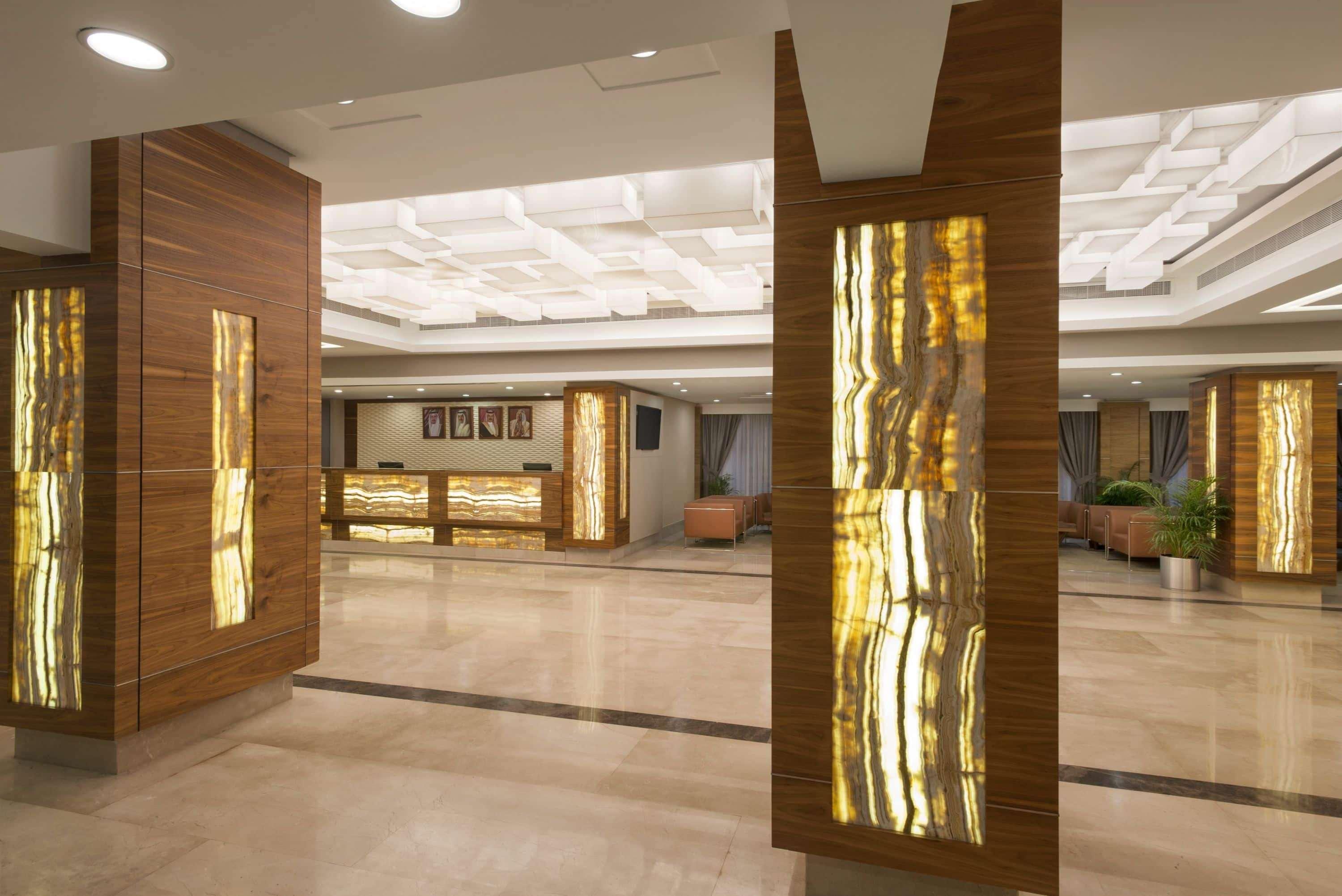 Ramada by Wyndham Bahrain Hotel Al-Manamah Bagian luar foto