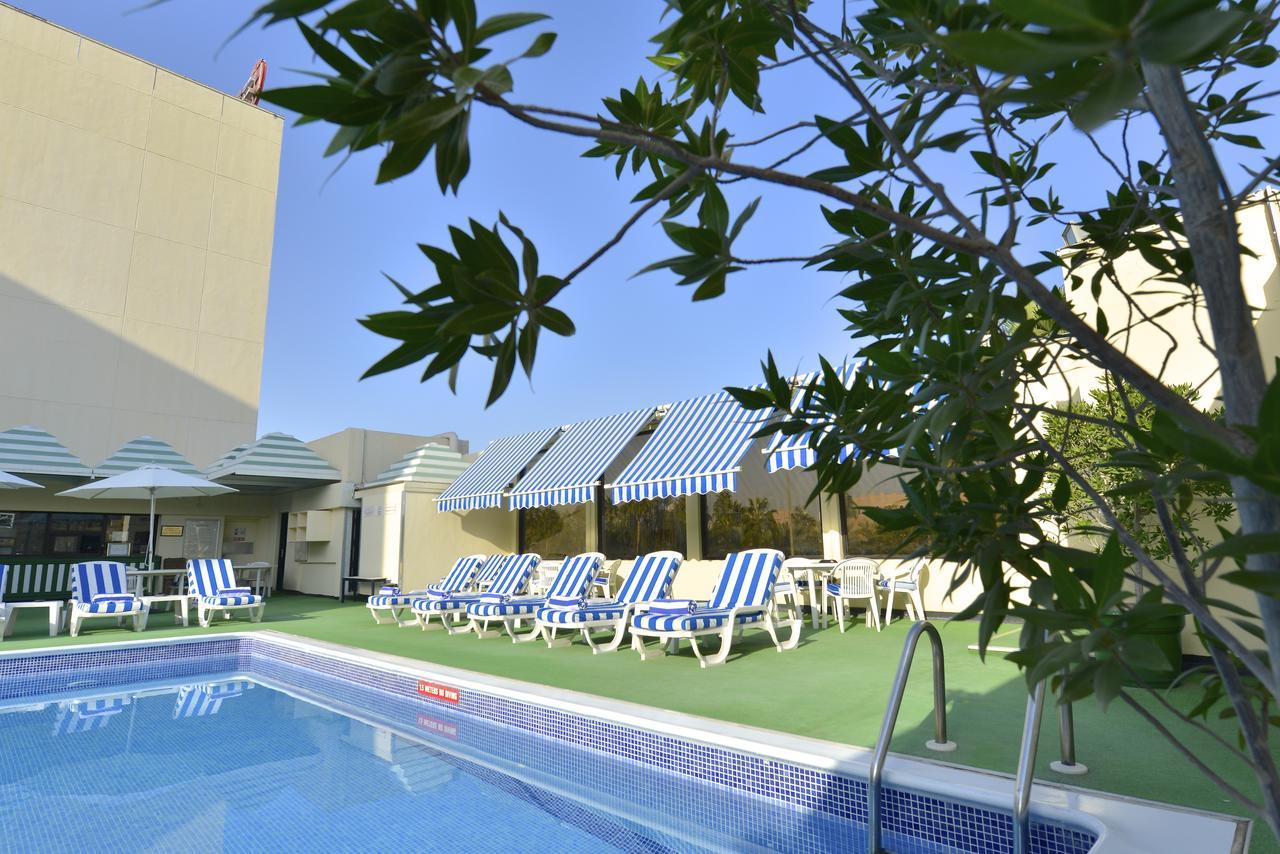 Ramada by Wyndham Bahrain Hotel Al-Manamah Bagian luar foto