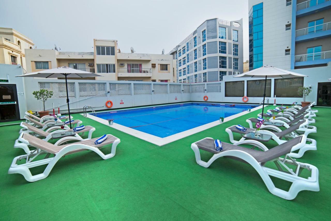 Ramada by Wyndham Bahrain Hotel Al-Manamah Bagian luar foto