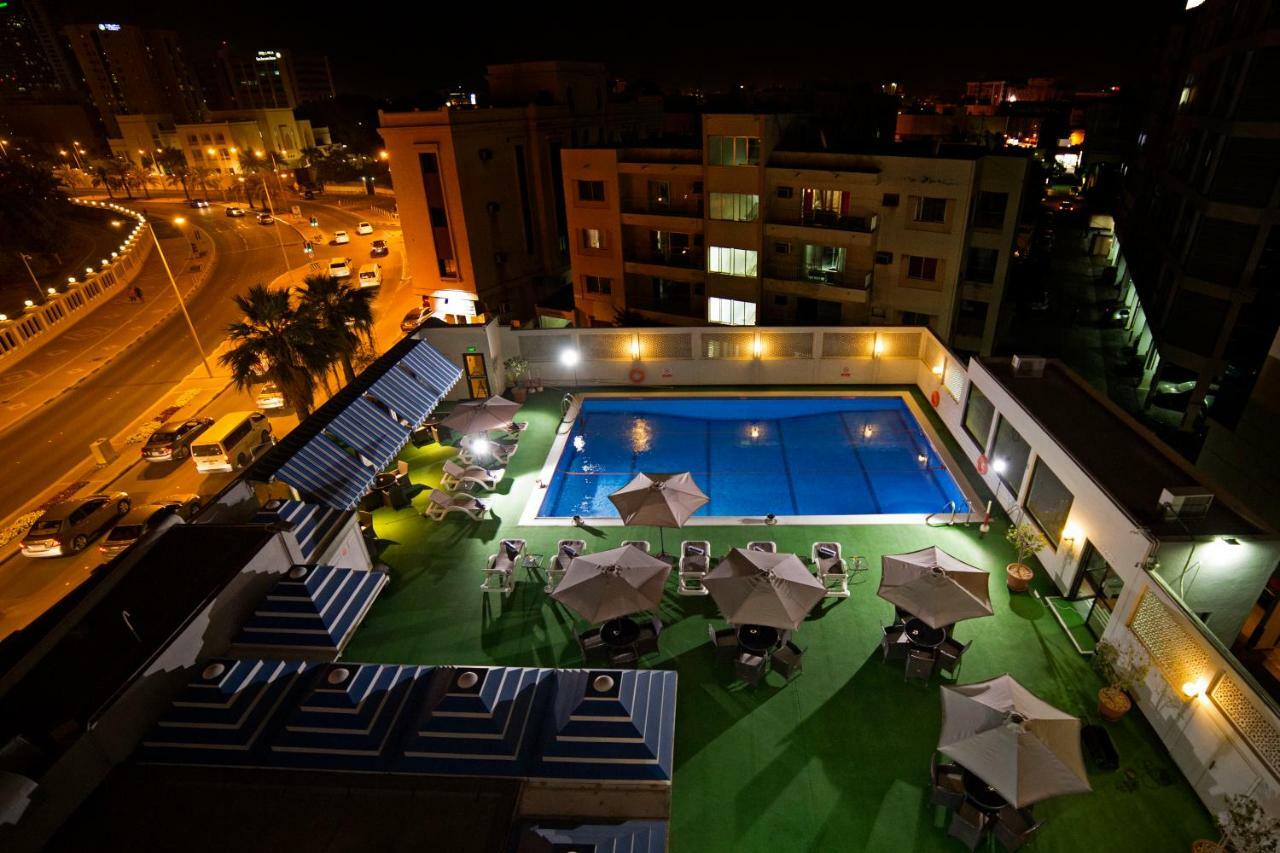 Ramada by Wyndham Bahrain Hotel Al-Manamah Bagian luar foto